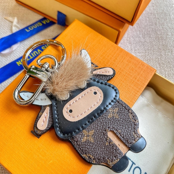 Louis Vuitton Calf key chain